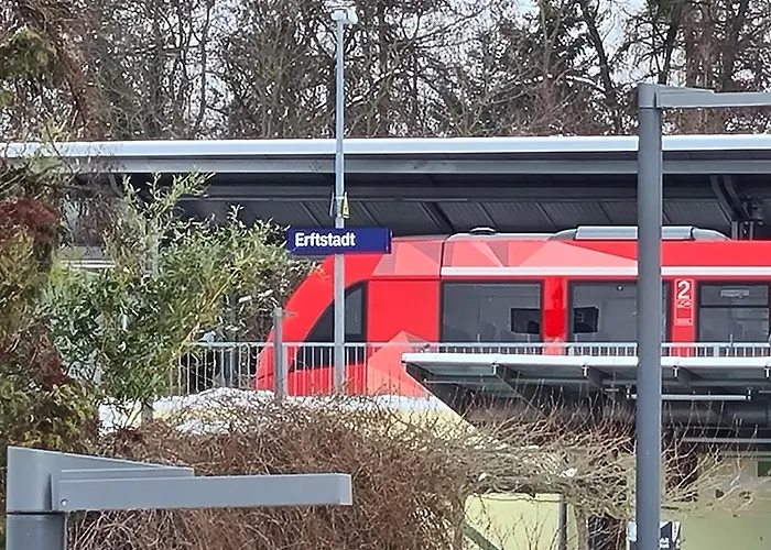 Ferienwohnung In Erftstadt 2 Min Fusslaeufig Zum Bahnhof, Phantasialand, Koeln, Koeln Messe, Eifel