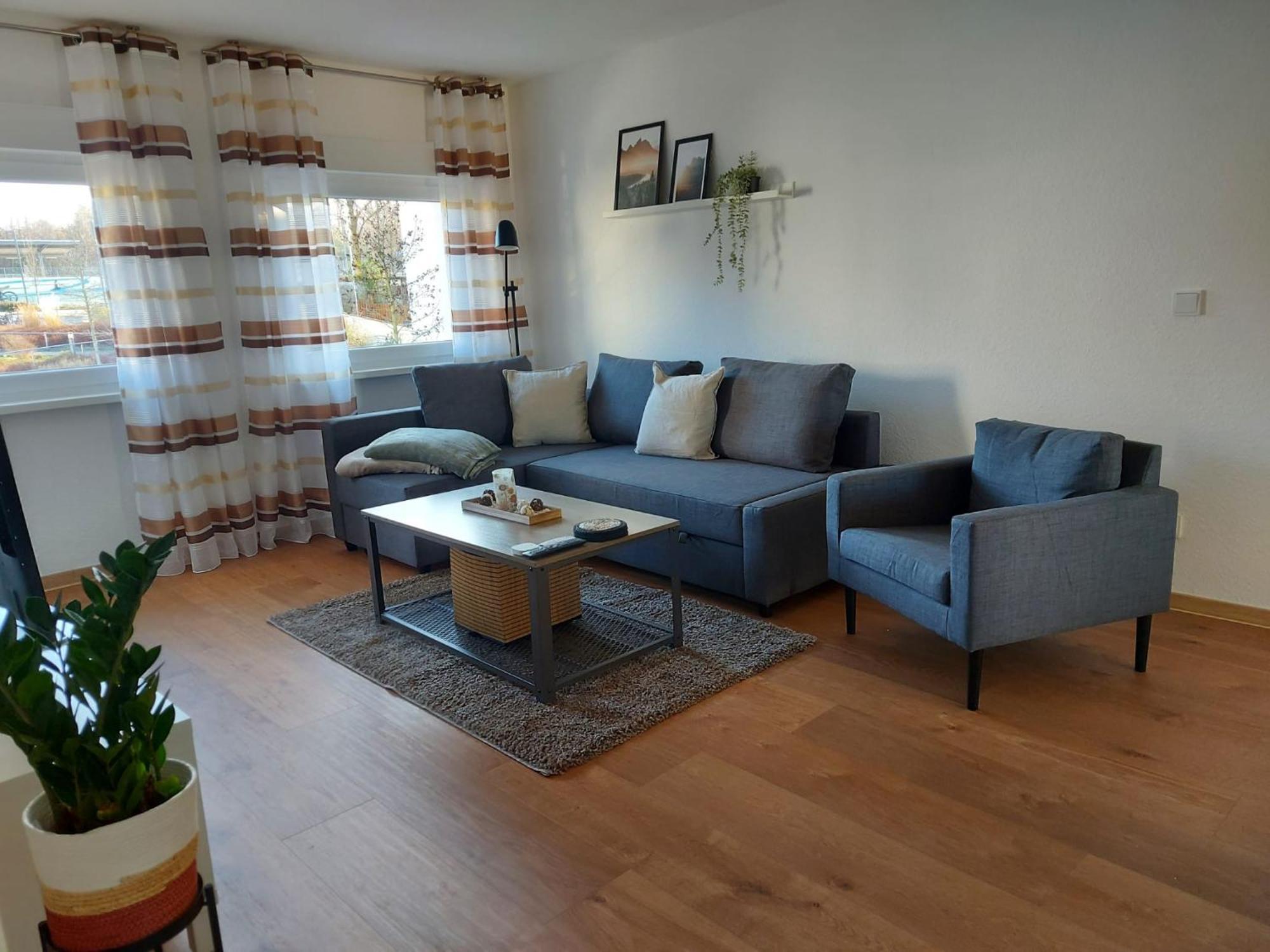 In 2 Min Fusslaeufig Zum Bahnhof, Phantasialand, Koeln, Koeln Messe, Eifel Apartment